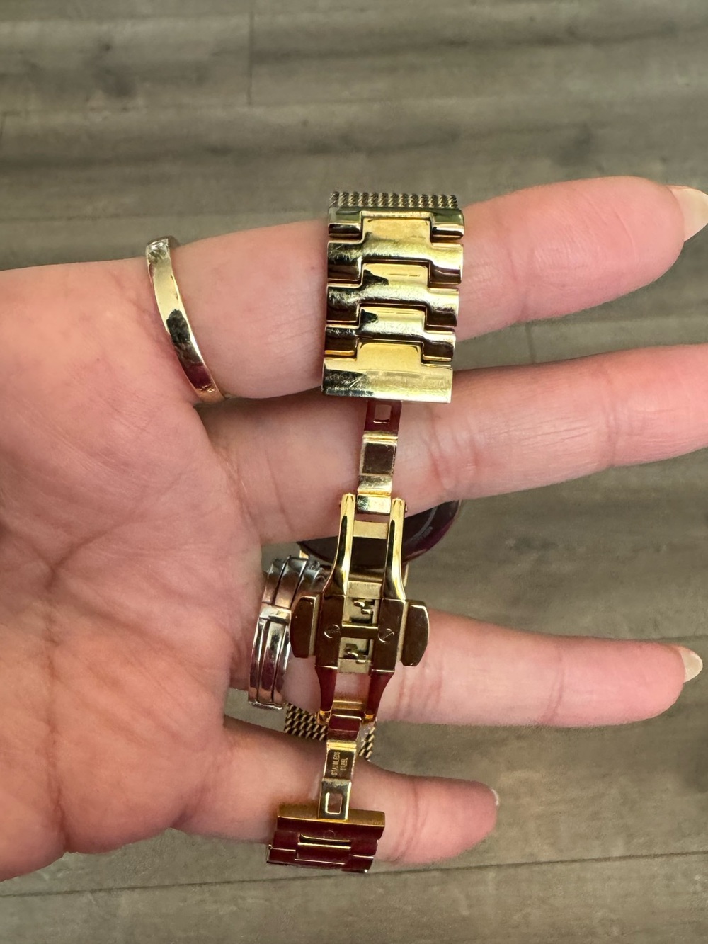 Bulova ladies gold-tone mesh watch with champagne dial - Picture 6 of 7